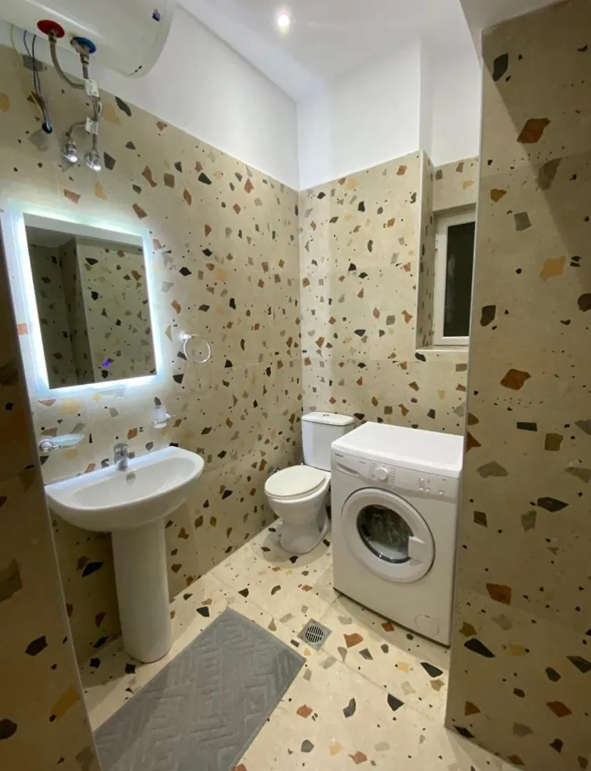Jame'S Apartment Sarande